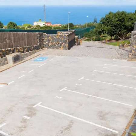 Luciana アパート